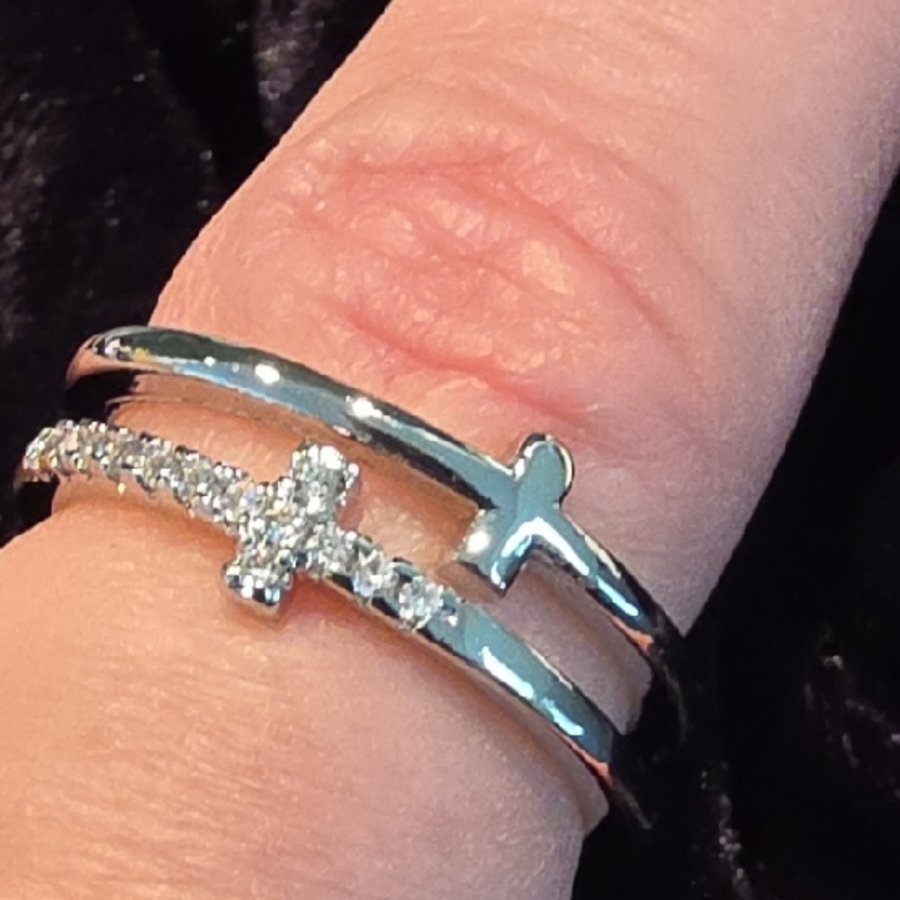 Elegant Silver Double Cross Ring